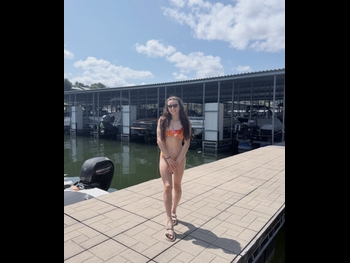  alt="Danielle Kelly"