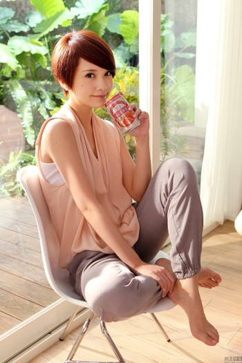 Rainie Yang