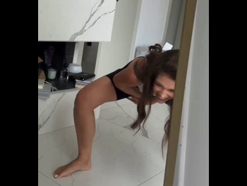  alt="Klaudia Halejcio"