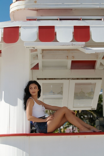 Camila Mendes