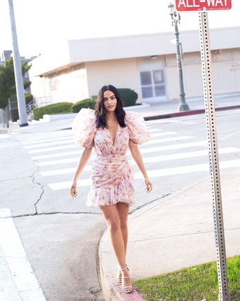 Camila Mendes