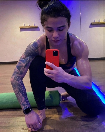 Claudia Gadelha