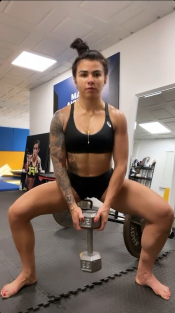 Claudia Gadelha