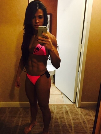 Claudia Gadelha