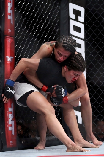 Claudia Gadelha