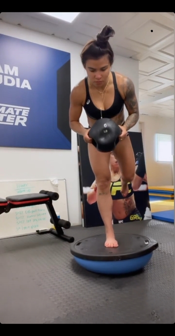 Claudia Gadelha