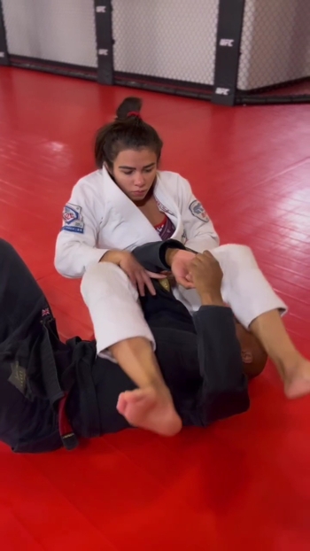 Claudia Gadelha