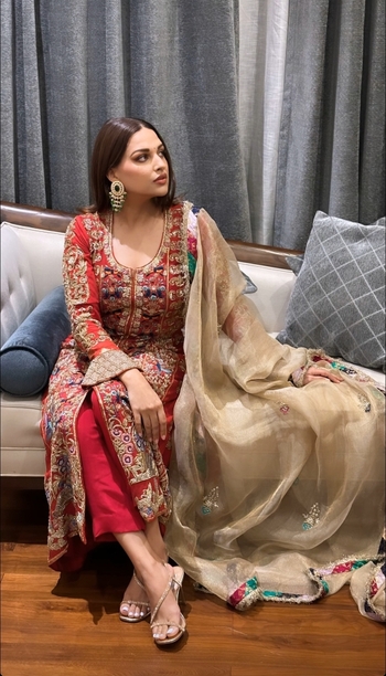 Himanshi Khurana