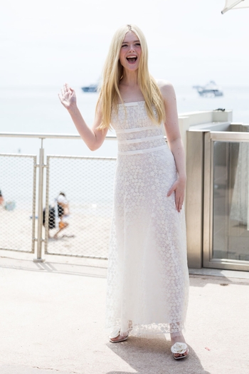 Elle Fanning