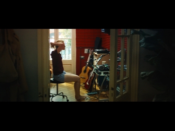  alt="Elle Fanning"