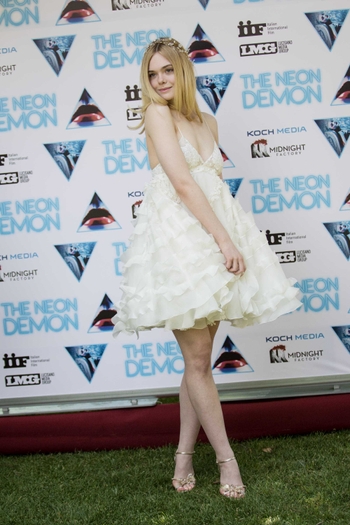 Elle Fanning