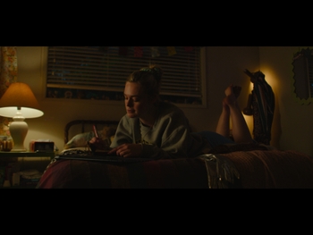  alt="Elle Fanning"