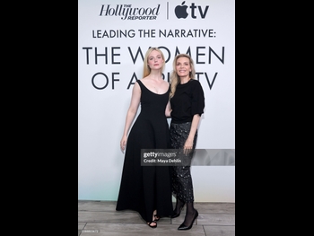  alt="Elle Fanning"