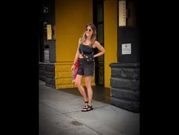  alt="Martina Soto Pose"