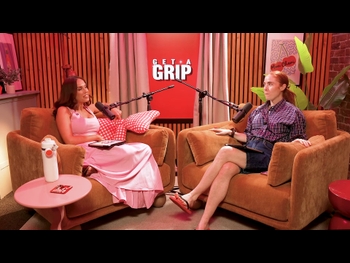  alt="Angela Scanlon"
