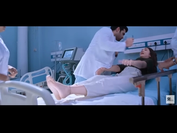  alt="Krithi Shetty"
