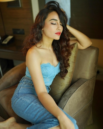 Surbhi Jyoti