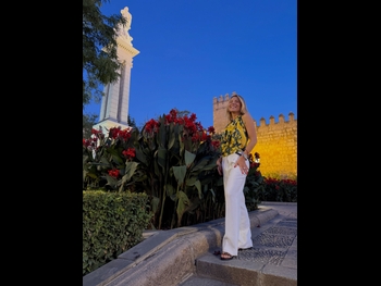  alt="Isabela Pagliari"