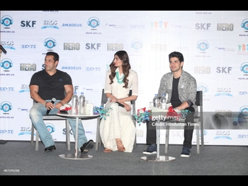  alt="Athiya Shetty"
