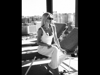  alt="Monique Alfradique"