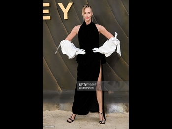  alt="Charlize Theron"
