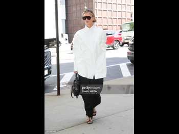  alt="Charlize Theron"