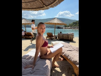  alt="Yanina Studilina"