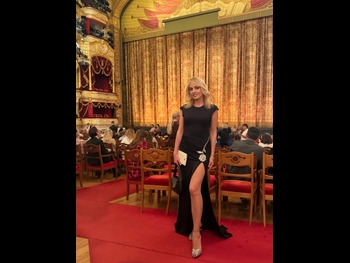 alt="Yanina Studilina"