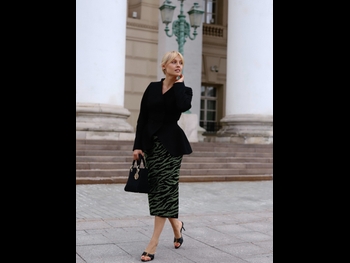  alt="Yanina Studilina"