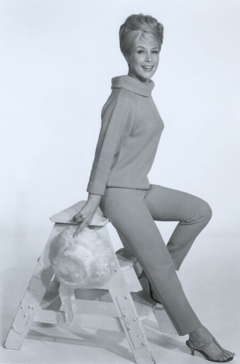 Barbara Eden (I)