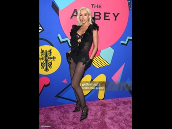  alt="Christina Aguilera"