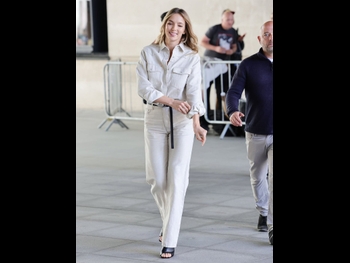  alt="Jodie Comer"