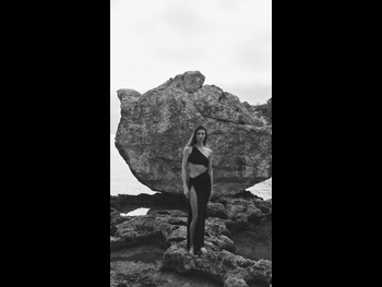  alt="Lorena Rae"