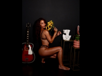  alt="Vanessa Curry"
