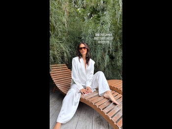  alt="Vanessa Curry"