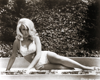 Stella Stevens (I)