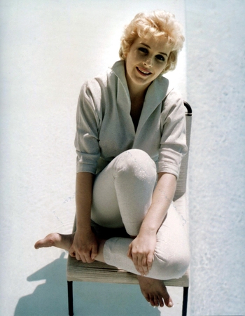 Stella Stevens (I)