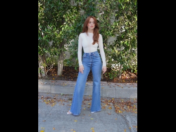  alt="Joey King"