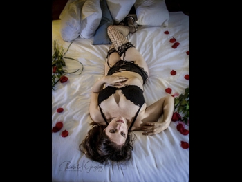  alt="Amber Lee Connors"