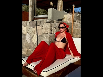  alt="Melis Sezen"