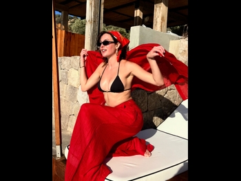  alt="Melis Sezen"