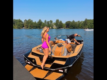  alt="Natalie Decker"