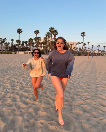 Jordan Claire Robbins