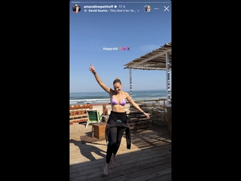  alt="Amandine Petit"