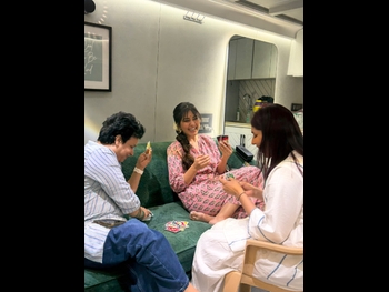  alt="Rashi Khanna"