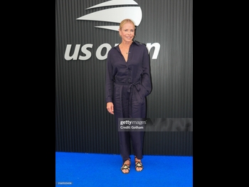  alt="Chelsea Handler"