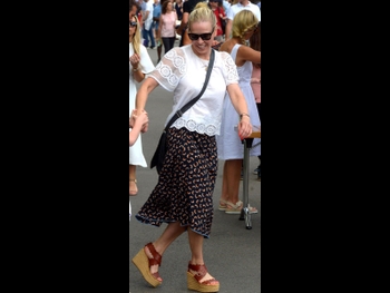  alt="Chelsea Handler"