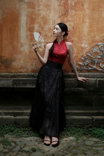 Yun Lin