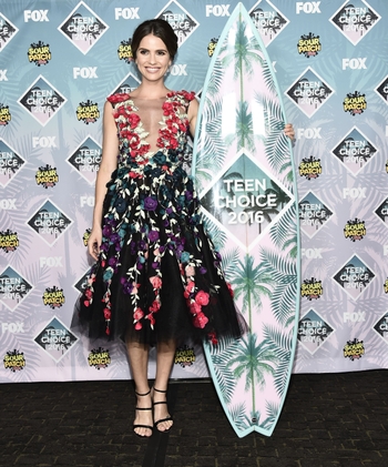 Shelley Hennig