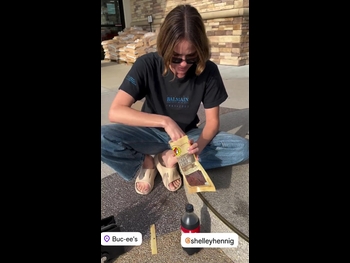  alt="Shelley Hennig"